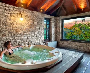 Το «Aristi Mountain Resort & Villas» κερδίζει το παγκόσμιο ενδιαφέρον (pics)