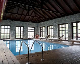 Το «Aristi Mountain Resort & Villas» κερδίζει το παγκόσμιο ενδιαφέρον (pics)