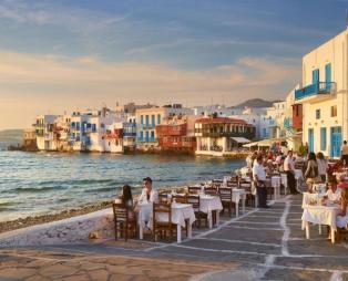«Travel Weekly»: Στη Μύκονο και την Πάρο ο επισκέπτης «χάνει τις αισθήσεις του» (pics)