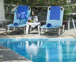 Kotronas Bay Bungalows