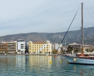 Ίσως η πληρέστερη ελληνική πόλη που τα συνδυάζει όλα (pics)