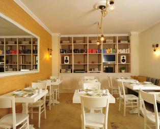 Mythos Suites Hotel