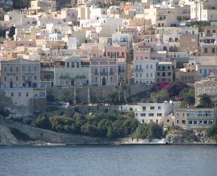 Ταξίδι στην αρχόντισσα των Κυκλάδων, τη Σύρο