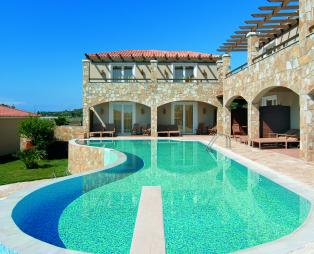 Διακοπές 5 αστέρων στο Olympia Golden Beach Resort & Spa