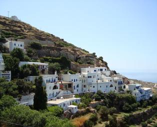 Η Τήνος με τα 45 χωριά και τον επιβλητικό ναό (pics)