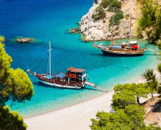 Κάρπαθος: Διακοπές στο νησί των αντιθέσεων
