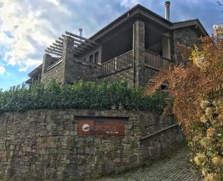 Kastanea House & Bar