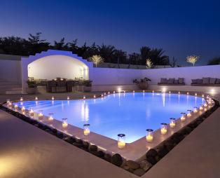 Amor Hideaway Villas: Η νέα επιλογή διαμονής στη Σαντορίνη