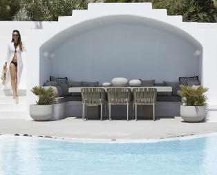 Amor Hideaway Villas: Η νέα επιλογή διαμονής στη Σαντορίνη