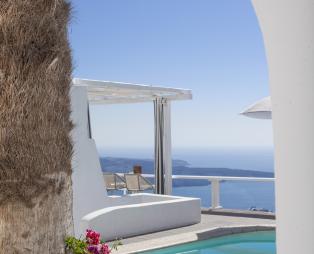 Ζήστε τον μυστικισμό της Σαντορίνης στο ξενοδοχείο Mill Houses