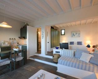 Niriides Resort