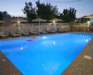 Nikolas Suites