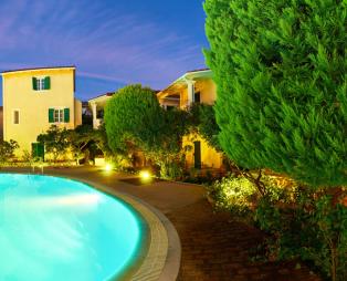 Alkyon Apartments & Villas Hotel