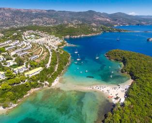 Μπέλλα Βράκα: Μία εξωτική παραλία στη Θεσπρωτία