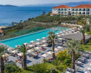 Akrathos Beach Hotel: Οι καλοκαιρινές διακοπές που ονειρεύεστε