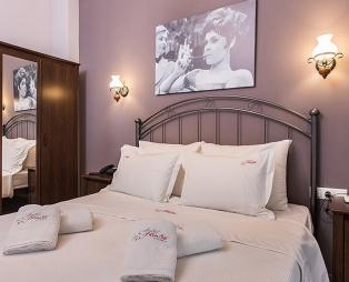 Theatro Hotel Odysseon: Χαλάρωση στη σκιά των Μετεώρων