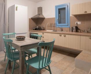 Almyra Guesthouses: Για αξέχαστες οικογενειακές διακοπές στη Σκύρο