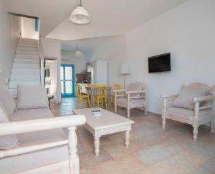Almyra Guesthouses: Για αξέχαστες οικογενειακές διακοπές στη Σκύρο
