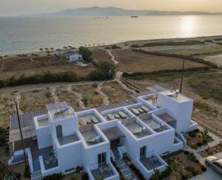To Armiro: Διακοπές στον απόλυτο βαθμό στη Νάξο