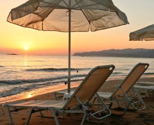 Blue Sea Beach Hotel: Αυθεντική φιλοξενία στη Σταλίδα Ηρακλείου