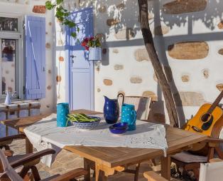 The Good Life Greece: Ζούμε την καλή ζωή στη Σύρο