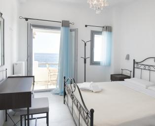Ιάνθη: Στολίδι φιλοξενίας στη Σκύρο