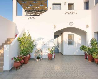 Kallisti Studios & Apartments: Διαμονή με άνεση και στυλ στη Σκύρο