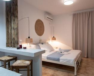 Kallisti Studios & Apartments: Διαμονή με άνεση και στυλ στη Σκύρο