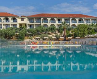 Akrathos Beach Hotel: Οι καλοκαιρινές διακοπές που ονειρεύεστε