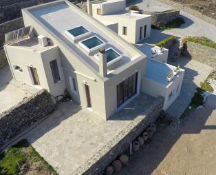 Villa Marenosta: Αυθεντική φιλοξενία με μοναδική θέα στην Ερμούπολη