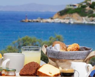 Oro Luxury Suites: Ζήστε την πολυτέλεια στη Σύρο