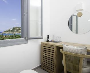 Oro Luxury Suites: Ζήστε την πολυτέλεια στη Σύρο