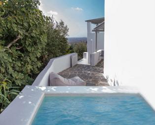 Seven Suites Naxos: Ένα καταφύγιο γαλήνης και διακριτικής πολυτέλειας