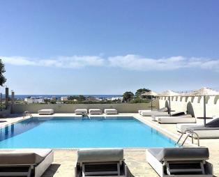 Thera Mare Resort & Spa: Μοναδική εμπειρία χαλάρωσης στη Σαντορίνη