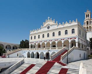 Έξι νησιά για θρησκευτικό τουρισμό