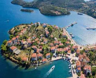5 λόγοι για να λατρέψετε τη Ναύπακτο το καλοκαίρι