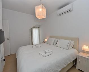 White Tinos Luxury Suites