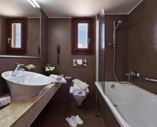 Aressana Spa Hotel & Suites