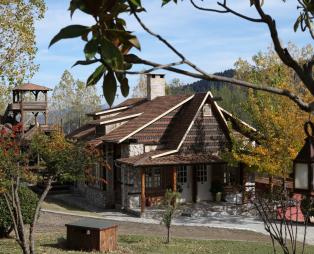 Vasilikia Mountain Farm & Retreat