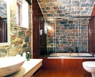 Xemoni Hotel