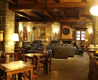 Xemoni Hotel