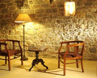 Xemoni Hotel