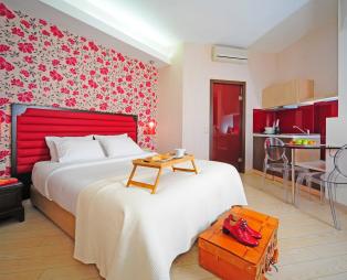 Steris Elegant Beach Hotel & Apartments