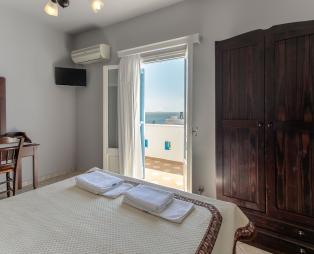 Erato Inn
