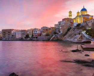 Travel+Leisure: Αυτό το ελληνικό νησί είναι ο απόλυτος προορισμός για το φετινό καλοκαίρι