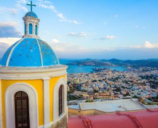 Travel+Leisure: Αυτό το ελληνικό νησί είναι ο απόλυτος προορισμός για το φετινό καλοκαίρι