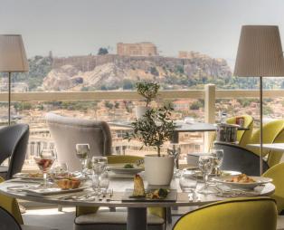 Ένα ελληνικό ξενοδοχείο στα 5 καλύτερα της Ευρώπης με μοναδική θέα