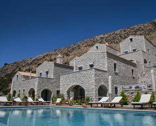 Εn Plo Luxury Suites