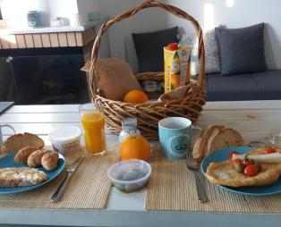 Elezar Apartments
