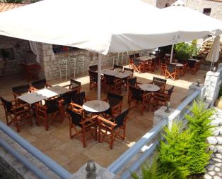 Εn Plo Luxury Suites